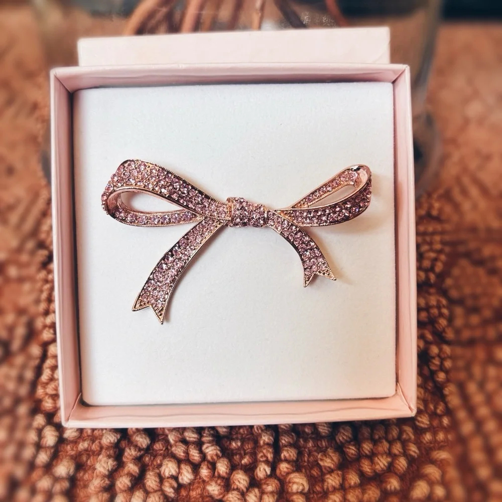 Vintage Bow Brooch